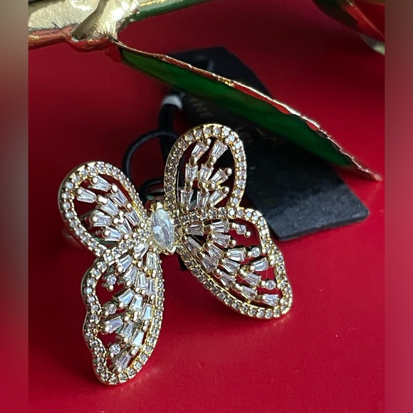 Ring,Gold Butterfly Ring With Crystal Accents.Butterfly Ring Size 7”
